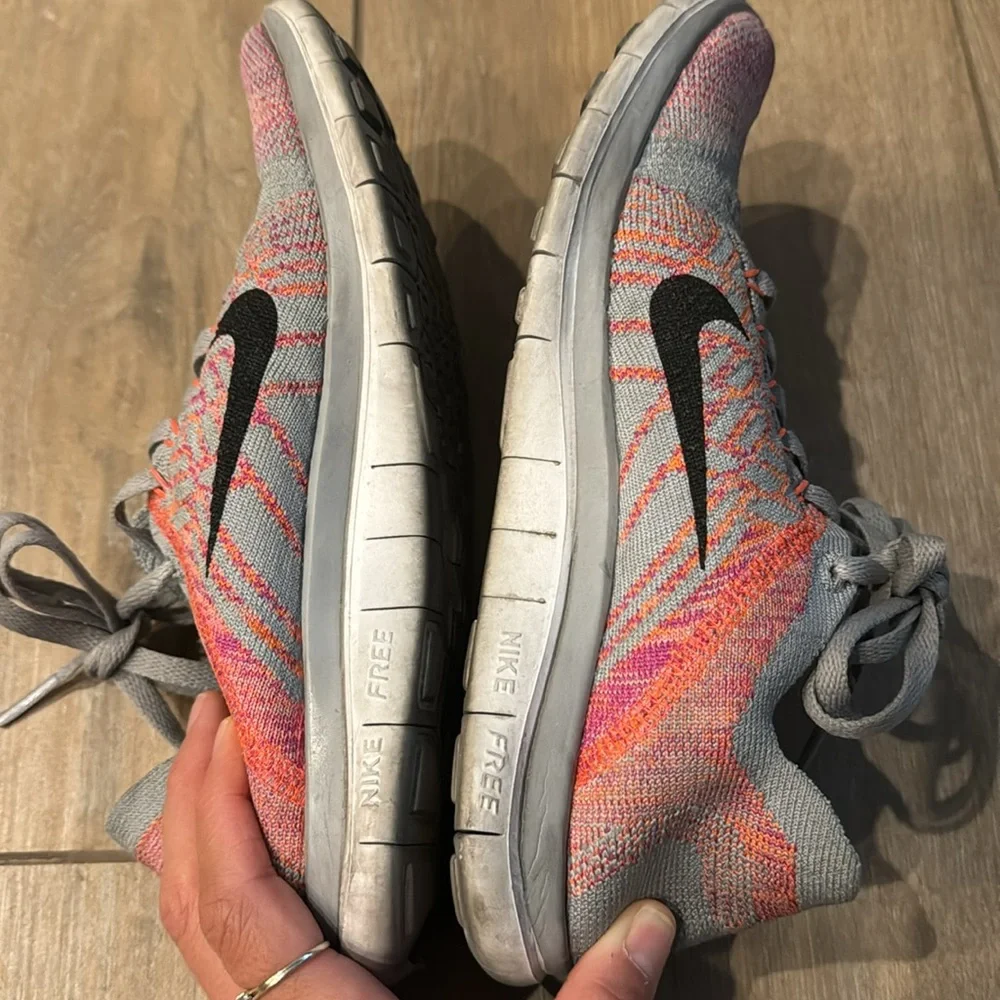 Women’s Nike free 4.0 Running Shoes - Picture 3 of 8